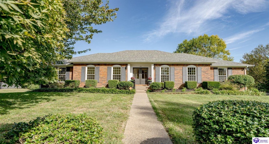 El Dorado Drive, Elizabethtown, Kentucky 42701, ,3 BathroomsBathrooms,For Sale,El Dorado Drive,HK24003783