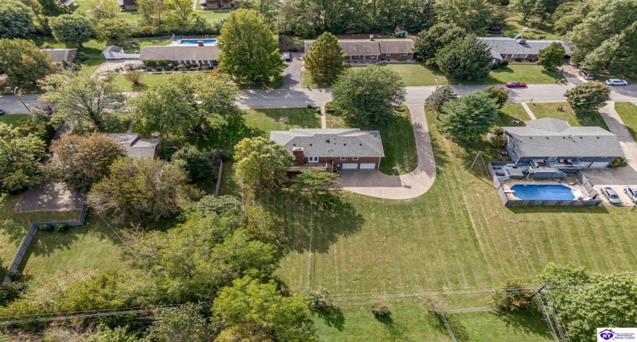 El Dorado Drive, Elizabethtown, Kentucky 42701, ,3 BathroomsBathrooms,For Sale,El Dorado Drive,HK24003783