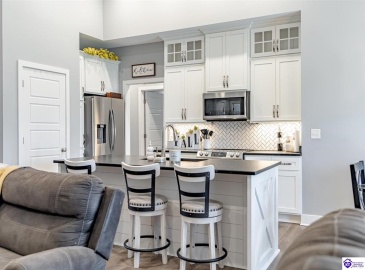 Marian Court, Elizabethtown, Kentucky 42701, ,2 BathroomsBathrooms,For Sale,Marian Court,HK24003784 Marian Court, Elizabethtown, Kentucky 42701, ,2 BathroomsBathrooms,For Sale,Marian Court,HK24003784