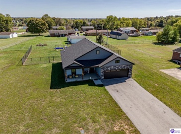 Marian Court, Elizabethtown, Kentucky 42701, ,2 BathroomsBathrooms,For Sale,Marian Court,HK24003784 Marian Court, Elizabethtown, Kentucky 42701, ,2 BathroomsBathrooms,For Sale,Marian Court,HK24003784