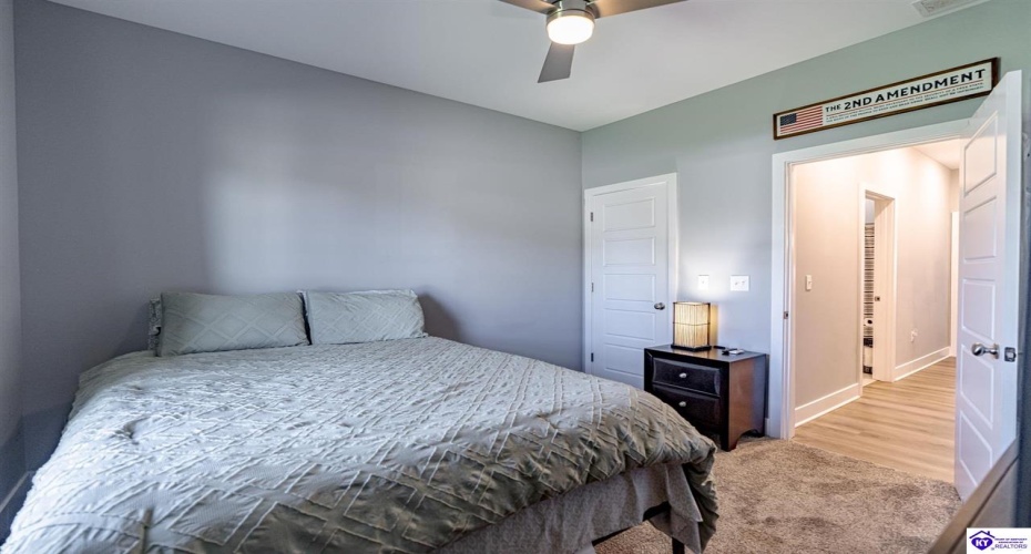 Marian Court, Elizabethtown, Kentucky 42701, ,2 BathroomsBathrooms,For Sale,Marian Court,HK24003784