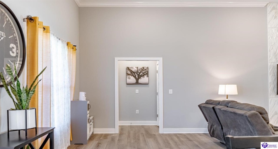 Marian Court, Elizabethtown, Kentucky 42701, ,2 BathroomsBathrooms,For Sale,Marian Court,HK24003784