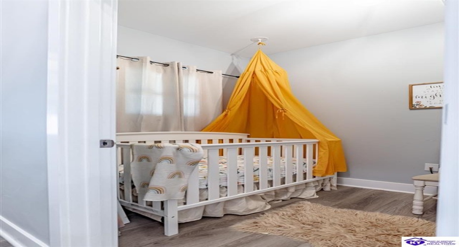 Marian Court, Elizabethtown, Kentucky 42701, ,2 BathroomsBathrooms,For Sale,Marian Court,HK24003784