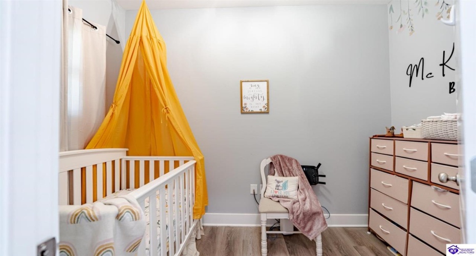 Marian Court, Elizabethtown, Kentucky 42701, ,2 BathroomsBathrooms,For Sale,Marian Court,HK24003784