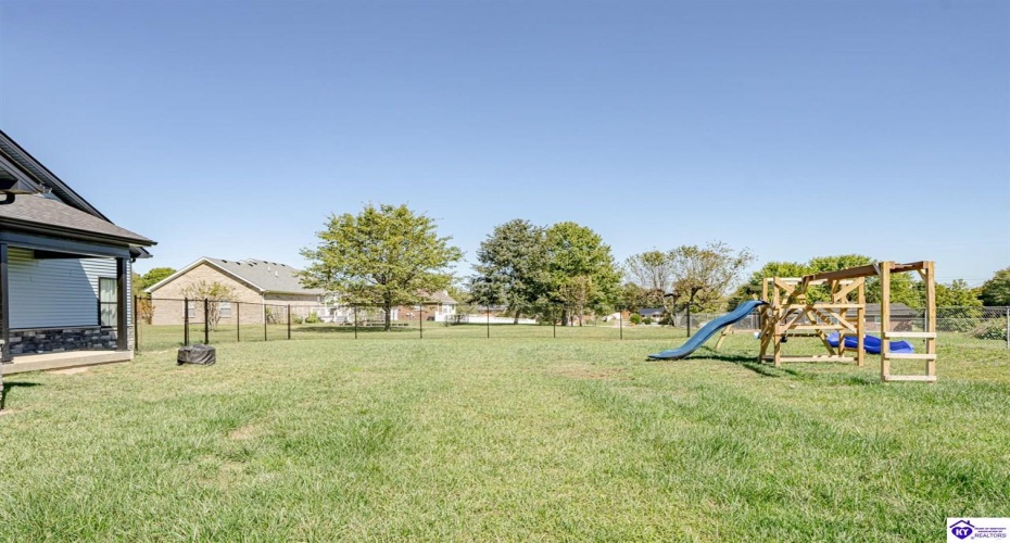 Marian Court, Elizabethtown, Kentucky 42701, ,2 BathroomsBathrooms,For Sale,Marian Court,HK24003784