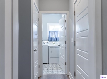 Marian Court, Elizabethtown, Kentucky 42701, ,2 BathroomsBathrooms,For Sale,Marian Court,HK24003784 Marian Court, Elizabethtown, Kentucky 42701, ,2 BathroomsBathrooms,For Sale,Marian Court,HK24003784