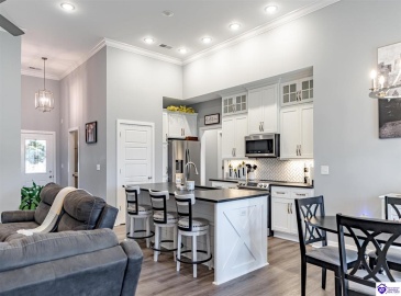 Marian Court, Elizabethtown, Kentucky 42701, ,2 BathroomsBathrooms,For Sale,Marian Court,HK24003784 Marian Court, Elizabethtown, Kentucky 42701, ,2 BathroomsBathrooms,For Sale,Marian Court,HK24003784