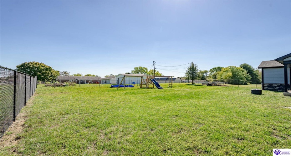 Marian Court, Elizabethtown, Kentucky 42701, ,2 BathroomsBathrooms,For Sale,Marian Court,HK24003784