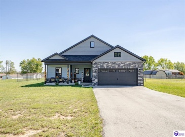 Marian Court, Elizabethtown, Kentucky 42701, ,2 BathroomsBathrooms,For Sale,Marian Court,HK24003784 Marian Court, Elizabethtown, Kentucky 42701, ,2 BathroomsBathrooms,For Sale,Marian Court,HK24003784