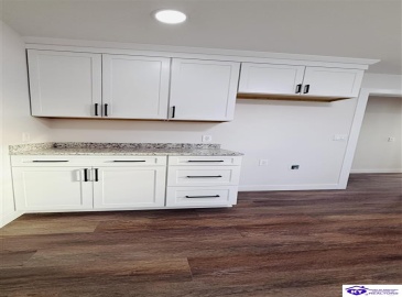 E Hodgenville Ave, Greensburg, Kentucky 42743, ,2 BathroomsBathrooms,For Sale,E Hodgenville Ave,HK24003786 E Hodgenville Ave, Greensburg, Kentucky 42743, ,2 BathroomsBathrooms,For Sale,E Hodgenville Ave,HK24003786