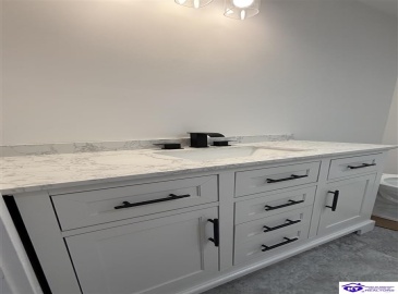 E Hodgenville Ave, Greensburg, Kentucky 42743, ,2 BathroomsBathrooms,For Sale,E Hodgenville Ave,HK24003786 E Hodgenville Ave, Greensburg, Kentucky 42743, ,2 BathroomsBathrooms,For Sale,E Hodgenville Ave,HK24003786