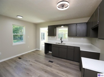 Deer Haven Drive, Elizabethtown, Kentucky 42701, ,3 BathroomsBathrooms,For Sale,Deer Haven Drive,HK24003789 Deer Haven Drive, Elizabethtown, Kentucky 42701, ,3 BathroomsBathrooms,For Sale,Deer Haven Drive,HK24003789