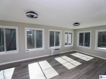 Deer Haven Drive, Elizabethtown, Kentucky 42701, ,3 BathroomsBathrooms,For Sale,Deer Haven Drive,HK24003789 Deer Haven Drive, Elizabethtown, Kentucky 42701, ,3 BathroomsBathrooms,For Sale,Deer Haven Drive,HK24003789