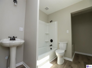 Deer Haven Drive, Elizabethtown, Kentucky 42701, ,3 BathroomsBathrooms,For Sale,Deer Haven Drive,HK24003789 Deer Haven Drive, Elizabethtown, Kentucky 42701, ,3 BathroomsBathrooms,For Sale,Deer Haven Drive,HK24003789