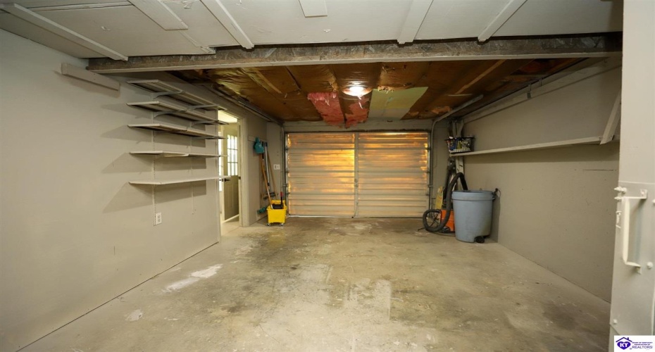 Deer Haven Drive, Elizabethtown, Kentucky 42701, ,3 BathroomsBathrooms,For Sale,Deer Haven Drive,HK24003789