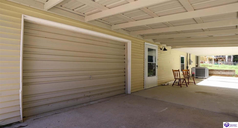 Deer Haven Drive, Elizabethtown, Kentucky 42701, ,3 BathroomsBathrooms,For Sale,Deer Haven Drive,HK24003789