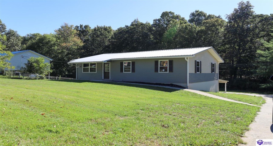 Deer Haven Drive, Elizabethtown, Kentucky 42701, ,3 BathroomsBathrooms,For Sale,Deer Haven Drive,HK24003789
