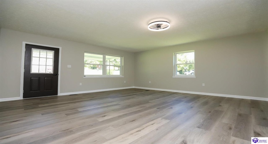 Deer Haven Drive, Elizabethtown, Kentucky 42701, ,3 BathroomsBathrooms,For Sale,Deer Haven Drive,HK24003789