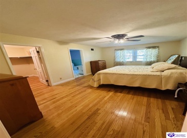 Robinson Avenue, Campbellsville, Kentucky 42718, ,3 BathroomsBathrooms,For Sale,Robinson Avenue,HK24003794 Robinson Avenue, Campbellsville, Kentucky 42718, ,3 BathroomsBathrooms,For Sale,Robinson Avenue,HK24003794