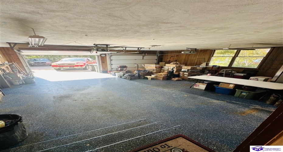 Robinson Avenue, Campbellsville, Kentucky 42718, ,3 BathroomsBathrooms,For Sale,Robinson Avenue,HK24003794