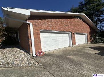 Robinson Avenue, Campbellsville, Kentucky 42718, ,3 BathroomsBathrooms,For Sale,Robinson Avenue,HK24003794 Robinson Avenue, Campbellsville, Kentucky 42718, ,3 BathroomsBathrooms,For Sale,Robinson Avenue,HK24003794