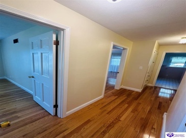 Robinson Avenue, Campbellsville, Kentucky 42718, ,3 BathroomsBathrooms,For Sale,Robinson Avenue,HK24003794 Robinson Avenue, Campbellsville, Kentucky 42718, ,3 BathroomsBathrooms,For Sale,Robinson Avenue,HK24003794