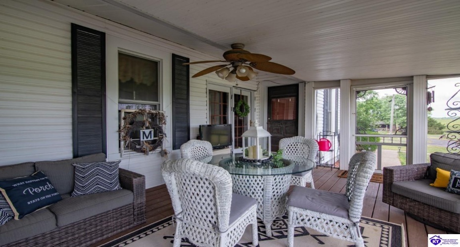 St John Road, Elizabethtown, Kentucky 42701, ,4 BathroomsBathrooms,For Sale,St John Road,HK24003601