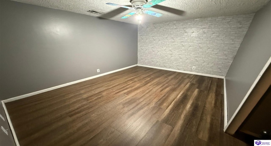 Kentucky Circle, Radcliff, Kentucky 40160, ,2 BathroomsBathrooms,For Sale,Kentucky Circle,HK24003796 Kentucky Circle, Radcliff, Kentucky 40160, ,2 BathroomsBathrooms,For Sale,Kentucky Circle,HK24003796