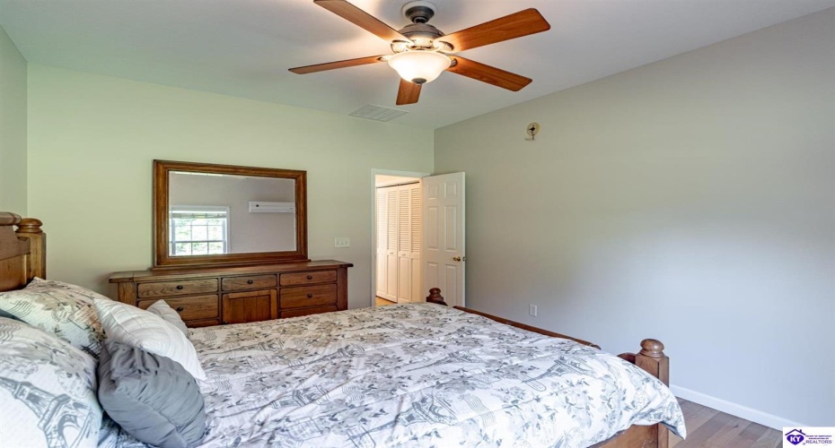 Copelin Road, White Mills, Kentucky 42788, ,4 BathroomsBathrooms,For Sale,Copelin Road,HK24003798