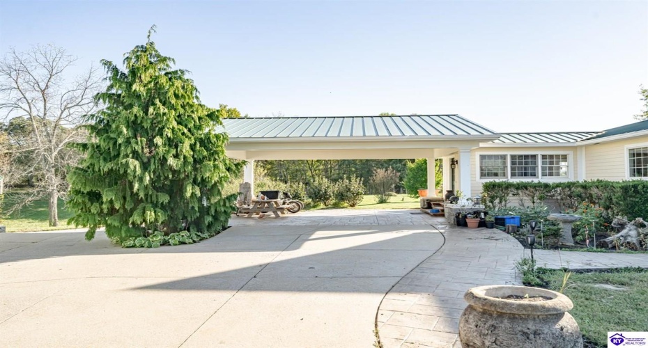 Copelin Road, White Mills, Kentucky 42788, ,4 BathroomsBathrooms,For Sale,Copelin Road,HK24003798