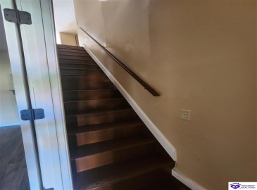 Owens Street, Cave City, Kentucky 42127, ,2 BathroomsBathrooms,For Sale,Owens Street,HK24003455