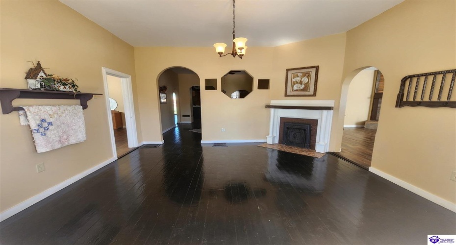 Owens Street, Cave City, Kentucky 42127, ,2 BathroomsBathrooms,For Sale,Owens Street,HK24003455 Owens Street, Cave City, Kentucky 42127, ,2 BathroomsBathrooms,For Sale,Owens Street,HK24003455