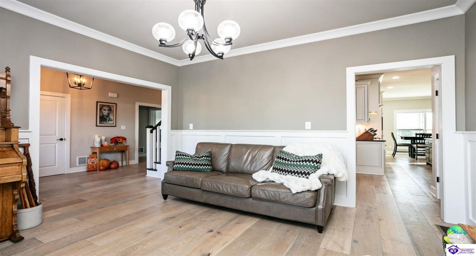 Clore Lane, Crestwood, Kentucky 40014, ,5 BathroomsBathrooms,For Sale,Clore Lane,HK24003808 Clore Lane, Crestwood, Kentucky 40014, ,5 BathroomsBathrooms,For Sale,Clore Lane,HK24003808