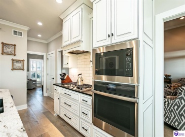 Clore Lane, Crestwood, Kentucky 40014, ,5 BathroomsBathrooms,For Sale,Clore Lane,HK24003808