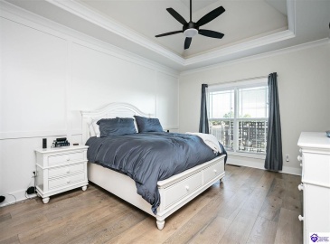 Clore Lane, Crestwood, Kentucky 40014, ,5 BathroomsBathrooms,For Sale,Clore Lane,HK24003808