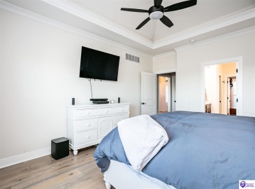 Clore Lane, Crestwood, Kentucky 40014, ,5 BathroomsBathrooms,For Sale,Clore Lane,HK24003808