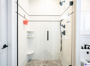 Clore Lane, Crestwood, Kentucky 40014, ,5 BathroomsBathrooms,For Sale,Clore Lane,HK24003808