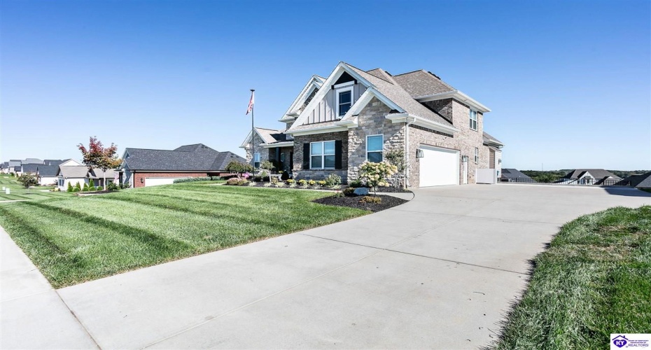 Clore Lane, Crestwood, Kentucky 40014, ,5 BathroomsBathrooms,For Sale,Clore Lane,HK24003808 Clore Lane, Crestwood, Kentucky 40014, ,5 BathroomsBathrooms,For Sale,Clore Lane,HK24003808