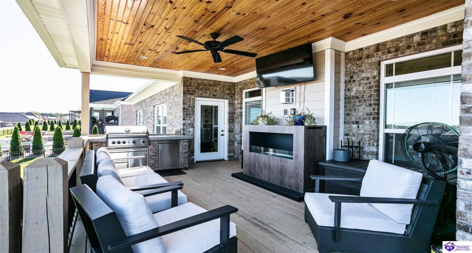 Clore Lane, Crestwood, Kentucky 40014, ,5 BathroomsBathrooms,For Sale,Clore Lane,HK24003808 Clore Lane, Crestwood, Kentucky 40014, ,5 BathroomsBathrooms,For Sale,Clore Lane,HK24003808