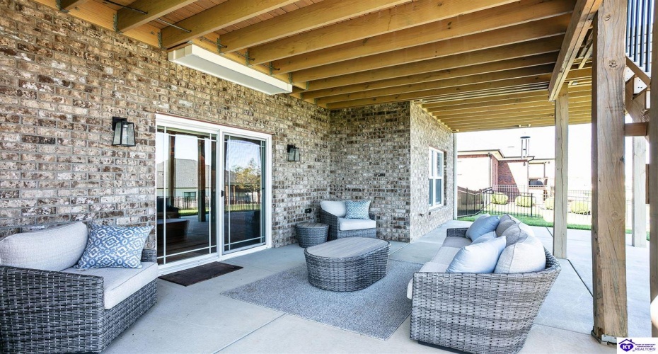 Clore Lane, Crestwood, Kentucky 40014, ,5 BathroomsBathrooms,For Sale,Clore Lane,HK24003808 Clore Lane, Crestwood, Kentucky 40014, ,5 BathroomsBathrooms,For Sale,Clore Lane,HK24003808