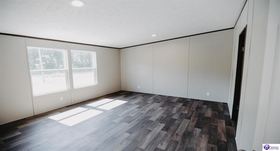 Mill Street, Vine Grove, Kentucky 40175, ,2 BathroomsBathrooms,For Sale,Mill Street,HK24002660 Mill Street, Vine Grove, Kentucky 40175, ,2 BathroomsBathrooms,For Sale,Mill Street,HK24002660