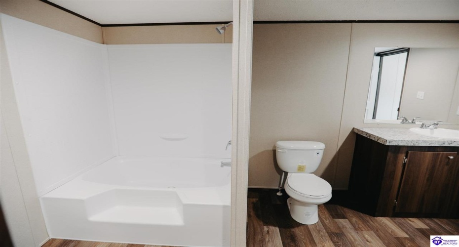 Mill Street, Vine Grove, Kentucky 40175, ,2 BathroomsBathrooms,For Sale,Mill Street,HK24002660 Mill Street, Vine Grove, Kentucky 40175, ,2 BathroomsBathrooms,For Sale,Mill Street,HK24002660