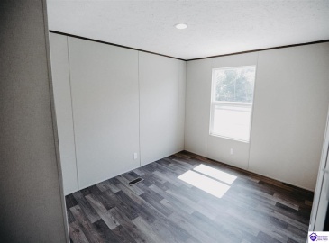 Mill Street, Vine Grove, Kentucky 40175, ,2 BathroomsBathrooms,For Sale,Mill Street,HK24002660