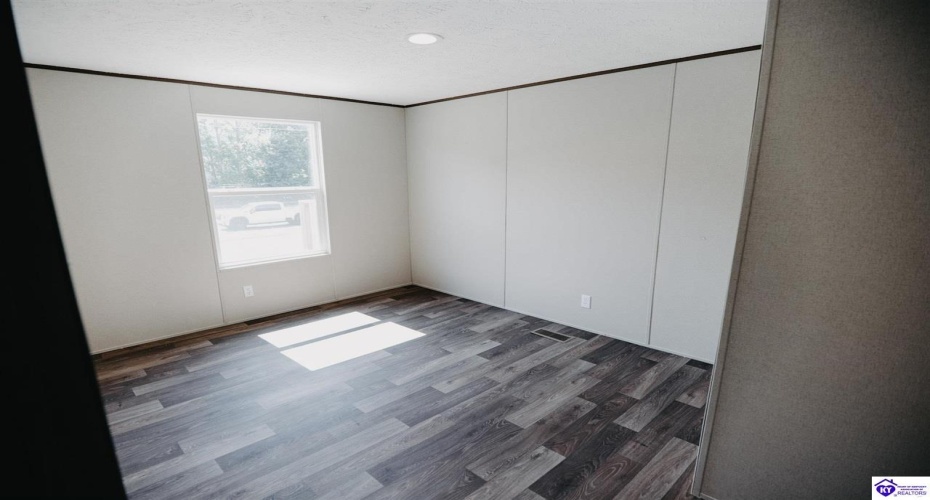 Mill Street, Vine Grove, Kentucky 40175, ,2 BathroomsBathrooms,For Sale,Mill Street,HK24002660 Mill Street, Vine Grove, Kentucky 40175, ,2 BathroomsBathrooms,For Sale,Mill Street,HK24002660