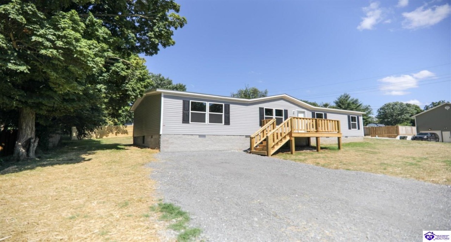 Mill Street, Vine Grove, Kentucky 40175, ,2 BathroomsBathrooms,For Sale,Mill Street,HK24002660 Mill Street, Vine Grove, Kentucky 40175, ,2 BathroomsBathrooms,For Sale,Mill Street,HK24002660