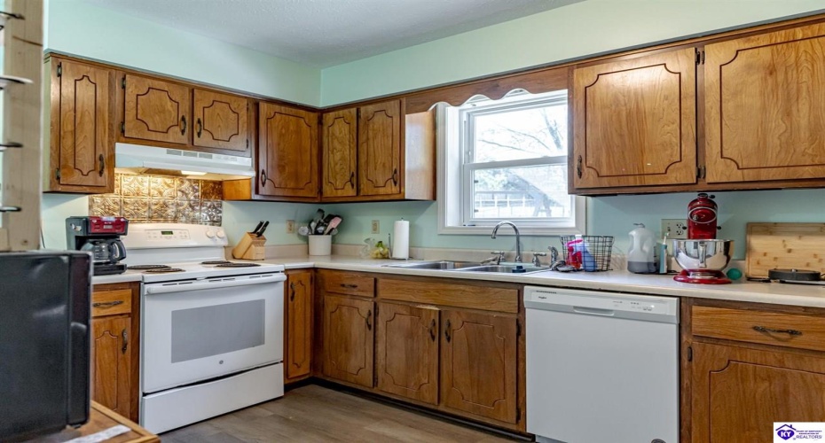 Hill Street, Vine Grove, Kentucky 40175, ,2 BathroomsBathrooms,For Sale,Hill Street,HK24003812 Hill Street, Vine Grove, Kentucky 40175, ,2 BathroomsBathrooms,For Sale,Hill Street,HK24003812