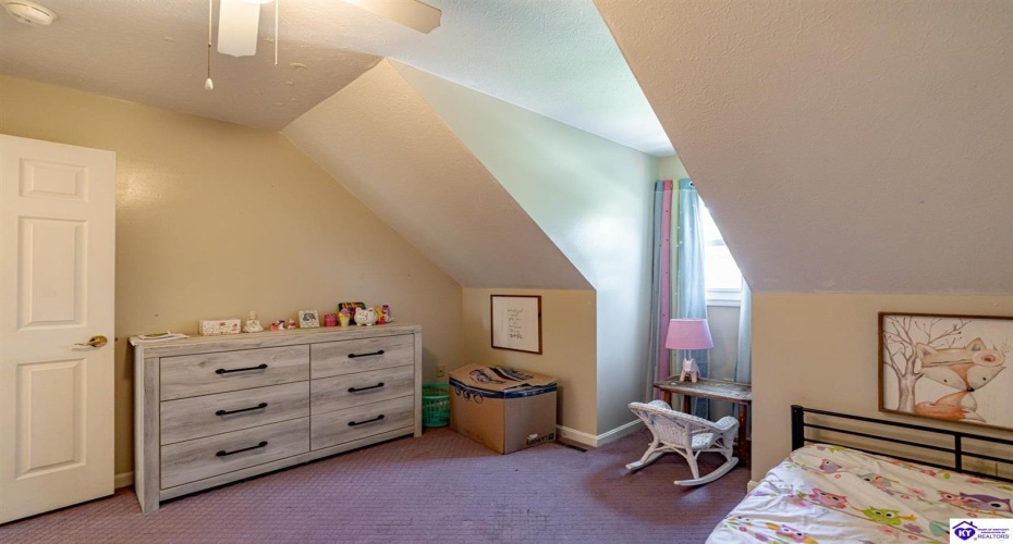 Hill Street, Vine Grove, Kentucky 40175, ,2 BathroomsBathrooms,For Sale,Hill Street,HK24003812 Hill Street, Vine Grove, Kentucky 40175, ,2 BathroomsBathrooms,For Sale,Hill Street,HK24003812