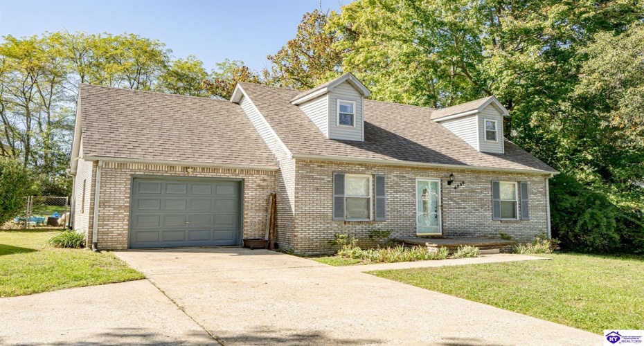 Hill Street, Vine Grove, Kentucky 40175, ,2 BathroomsBathrooms,For Sale,Hill Street,HK24003812 Hill Street, Vine Grove, Kentucky 40175, ,2 BathroomsBathrooms,For Sale,Hill Street,HK24003812