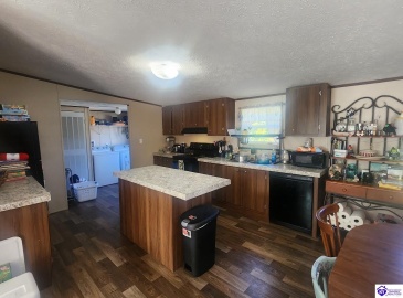 Soule Chapel Road, Campbellsville, Kentucky 42718, ,2 BathroomsBathrooms,For Sale,Soule Chapel Road,HK24003819