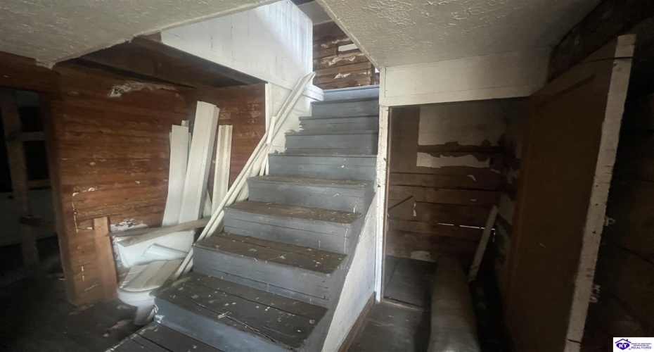 Johnson Street, Leitchfield, Kentucky 42754, ,2 BathroomsBathrooms,For Sale,Johnson Street,HK24003823 Johnson Street, Leitchfield, Kentucky 42754, ,2 BathroomsBathrooms,For Sale,Johnson Street,HK24003823